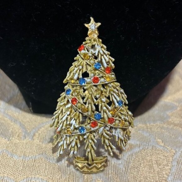 HOLIDAY🎄🎄ART Multi-Color Rhinestone Christmas Tree PIN BROOCH - Picture 1 of 7